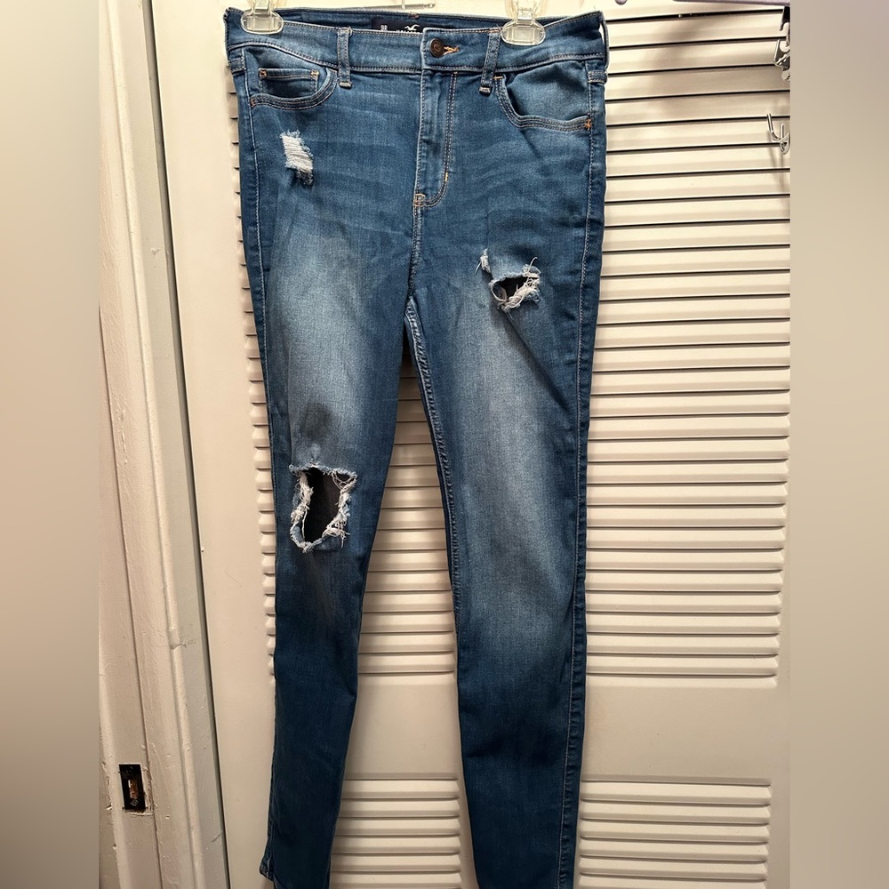 Hollister High Rise Skinny Ripped Jeans